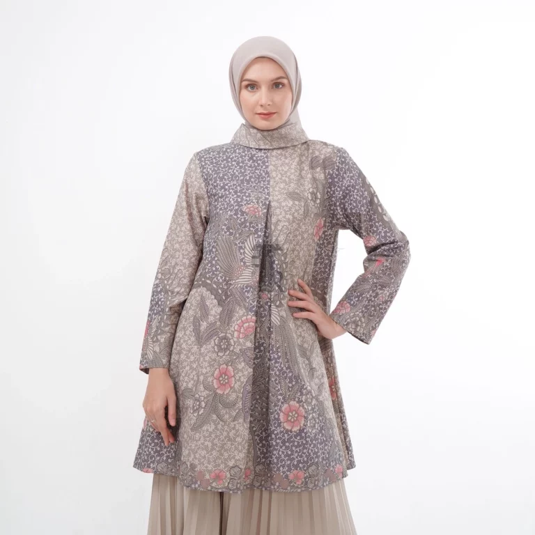 batik aksen modern wanita