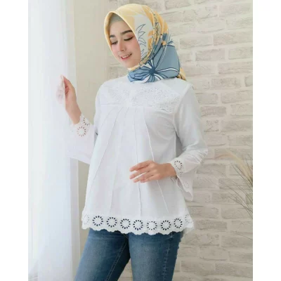 9 Allaira blouse